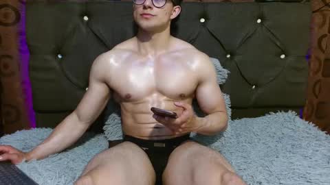 Jacke online show from March 4, 12:50 am