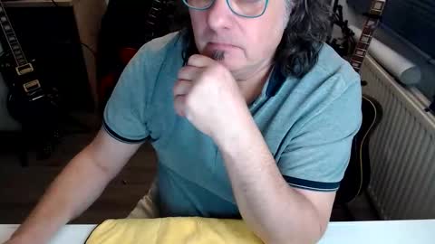 Jack independent model  online show from April 20, 7:06 pm