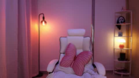 Linda Sofia help me get to 100 thumbs up online show from January 14, 3:14 am