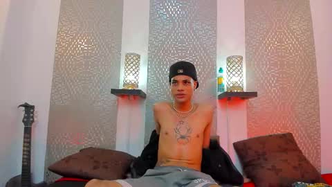 Snapshot of jacob_blackwell chatting on October 17, 9:19 pm jacob_blackwell online show from October 17, 9:19 pm