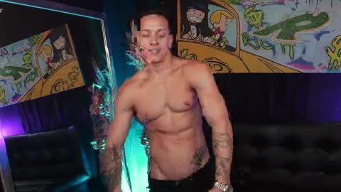 JACOB JAMES online show from April 14, 3:10 am