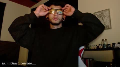 Michael Caicedo online show from January 13, 5:59 am