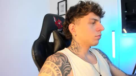 jacobb116 online show from March 4, 2:27 am