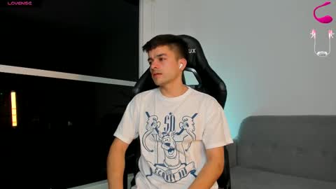 JACOB STONES online show from December 17, 1:01 am