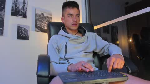 JACOB STONES online show from January 21, 6:22 am