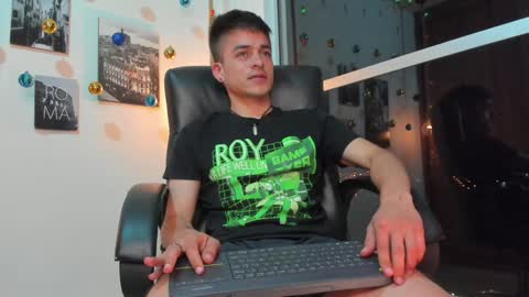 JACOB STONES online show from December 5, 3:09 am