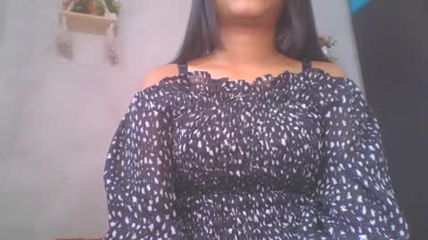 jacqueline_fernandez online show from March 3, 9:44 am