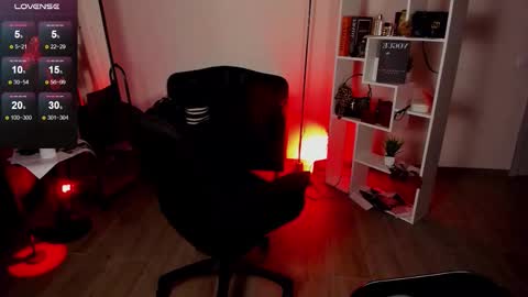 jacqui online show from September 13, 12:24 am