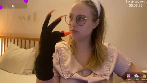 jacywinslat online show from March 5, 1:53 pm