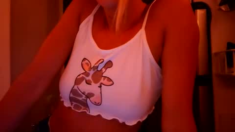 Jade Fex online show from May 17, 1:48 am