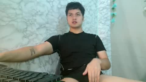 jade_halo online show from April 21, 1:09 am