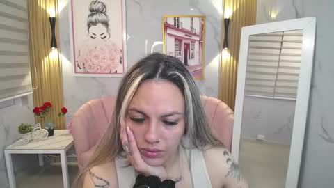 Jade  online show from September 10, 3:51 am