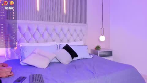 karlla scarlet online show from February 25, 2:42 pm