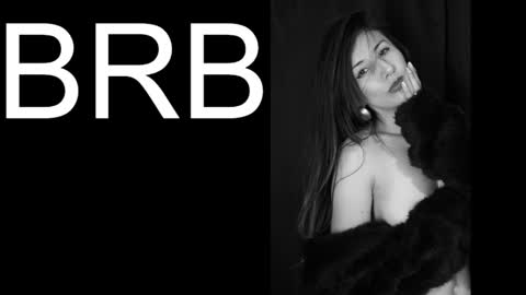 jade white  online show from January 8, 5:30 pm