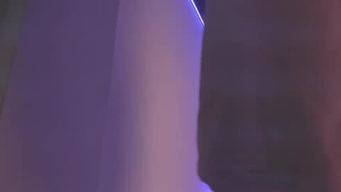 jadeestudios online show from December 19, 4:30 am