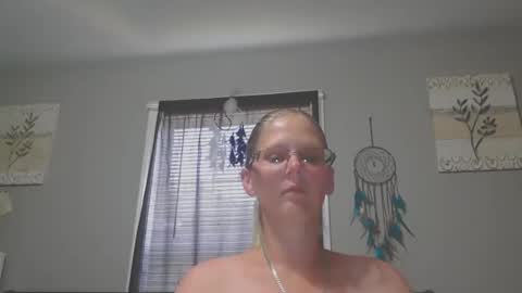 JadeLuv online show from May 17, 4:27 pm