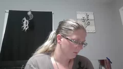 JadeLuv online show from December 14, 1:34 am