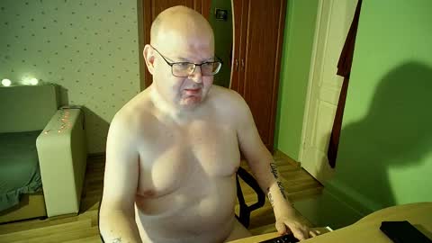 Snapshot of jake230975 chatting on December 24, 9:44 pm Jake2309 online show from December 24, 9:44 pm