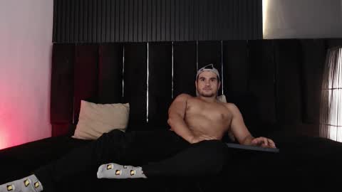 Jake  online show from October 31, 4:35 am