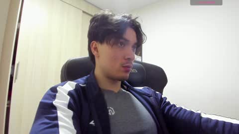 Snapshot of jake_murphy chatting on January 23, 4:41 am jake_murphy online show from January 23, 4:41 am