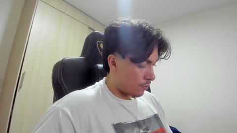 Snapshot of jake_murphy chatting on January 8, 4:12 am jake_murphy online show from January 8, 4:12 am