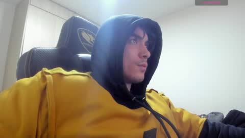 Snapshot of jake_murphy chatting on December 21, 6:34 pm jake_murphy online show from December 21, 6:34 pm