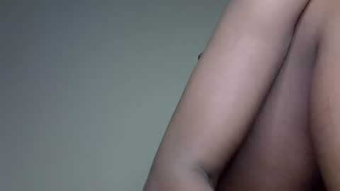 Snapshot of jalie_petite256 chatting on October 6, 10:44 am immy the great online show from October 6, 10:44 am