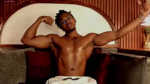   online show from November 19, 4:45 am