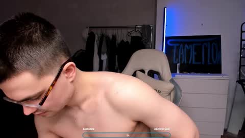 Hey there Im Jame online show from February 18, 6:41 pm