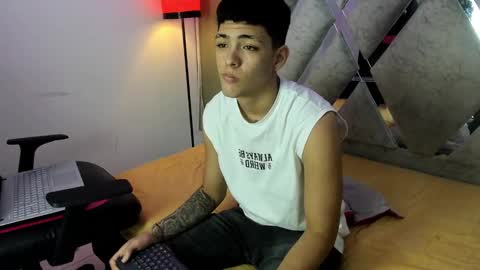 James Hill online show from November 10, 3:31 am