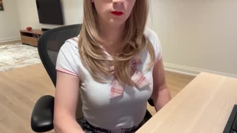 jamesarnold06 online show from March 13, 3:32 am