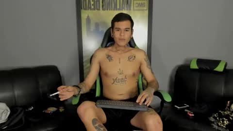 Snapshot of jamesinked_ chatting on March 5, 6:12 am Jamesinked  online show from March 5, 6:12 am