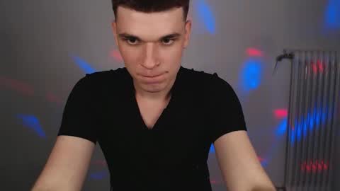 JamesOn online show from October 31, 3:23 pm