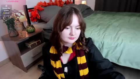 Jane online show from October 17, 7:29 pm