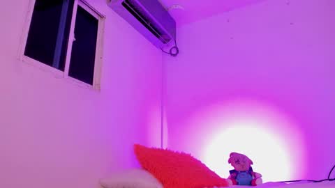 Jane  M online show from March 3, 2:47 am