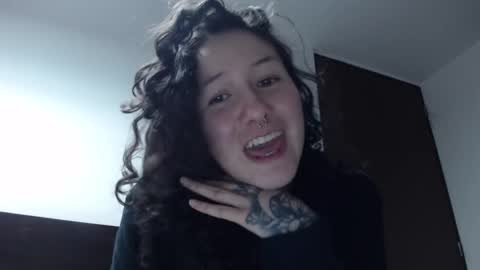 Snapshot of jane_r chatting on October 7, 5:25 am Jane online show from October 7, 5:25 am