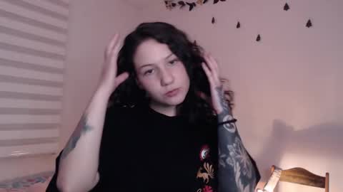 Snapshot of jane_r chatting on January 19, 1:21 am Jane online show from January 19, 1:21 am