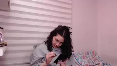 Snapshot of jane_r chatting on September 25, 12:06 am Jane online show from September 25, 12:06 am