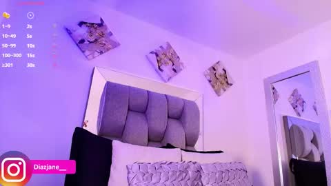 Jennifer online show from November 26, 10:50 pm