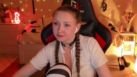 Jane online show from March 7, 11:49 pm