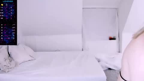 janetrans online show from January 18, 4:26 am