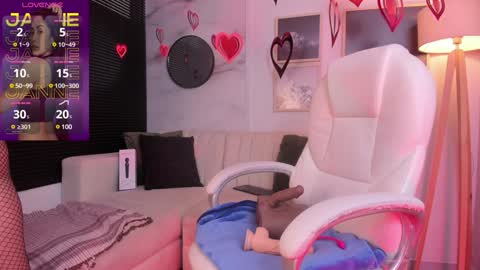 Janne for u online show from February 8, 9:46 pm