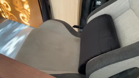 janni_95 online show from February 8, 2:09 pm