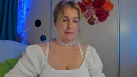 Snapshot of jansylines chatting on September 11, 6:53 pm JansyLines online show from September 11, 6:53 pm