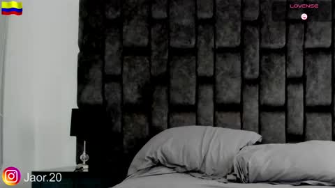 Jaor Owens online show from September 25, 12:50 am