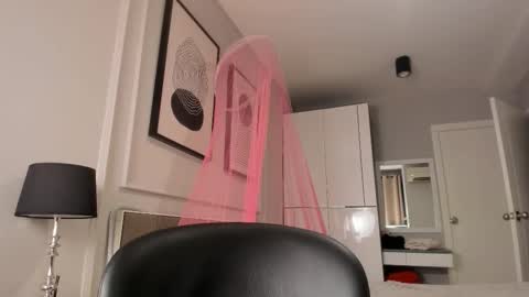 Amelle online show from March 19, 11:31 pm