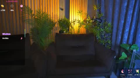 Snapshot of jasmin_james_ chatting on October 19, 12:32 pm Jasmin online show from October 19, 12:32 pm