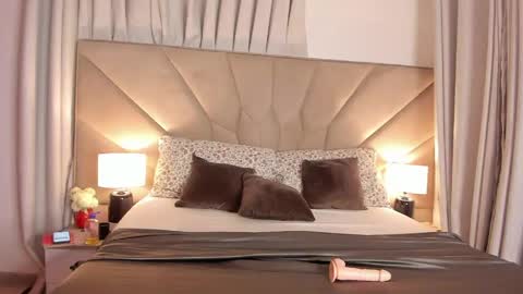 jasmin_melons online show from June 10, 3:28 am
