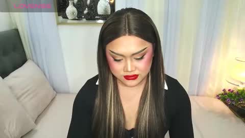 Jasmine Brandy online show from December 17, 11:00 pm