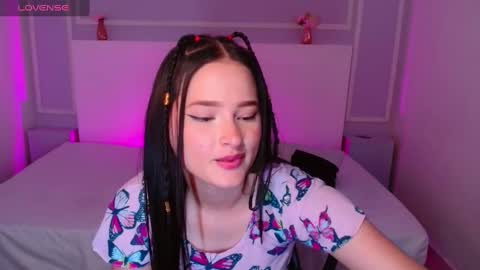 Snapshot of jasminebella0 chatting on March 1, 10:53 pm jasminebella0 online show from March 1, 10:53 pm